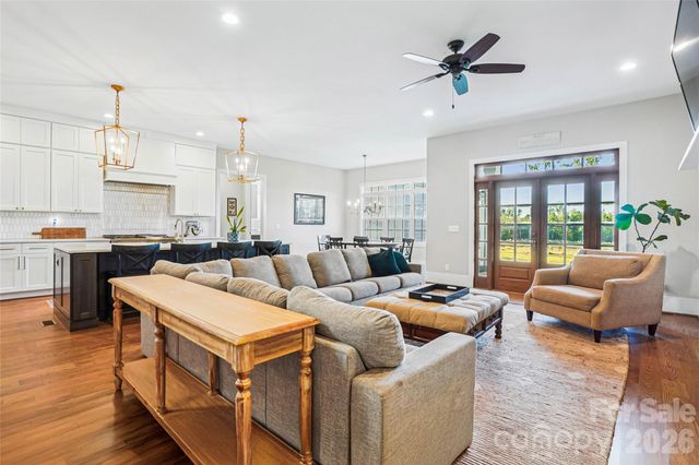 1904 Canal Road, Catawba, SC 29704