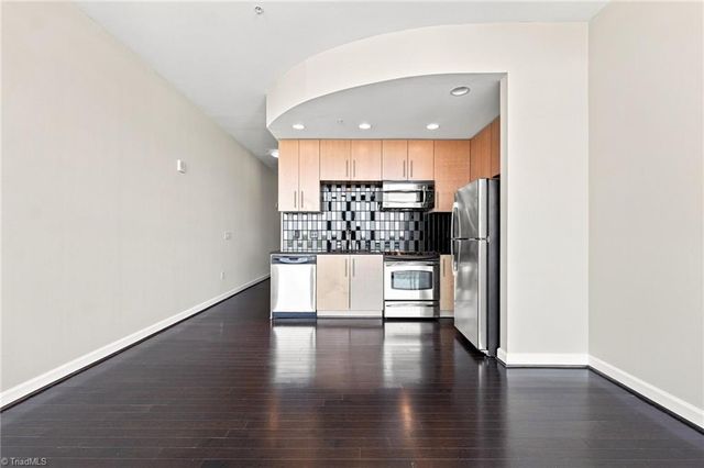 201 Elm Street 802, Greensboro, NC 27401