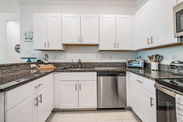 6787 RIPPLE POND LOOP, Zephyrhills, FL 33541