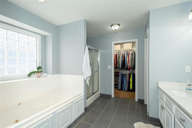 4133 Teal Drive, Lawrence, KS 66047