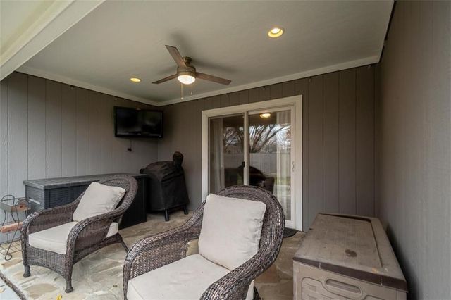 4133 Teal Drive, Lawrence, KS 66047