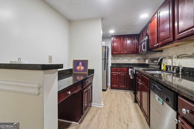 6900 Roswell Road Q29, Atlanta, GA 30328