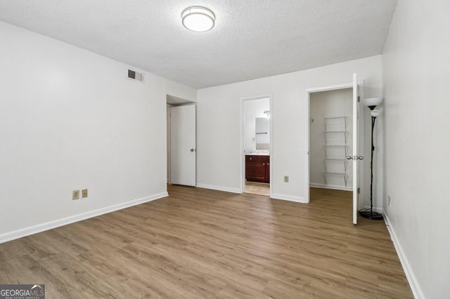 6900 Roswell Road Q29, Atlanta, GA 30328