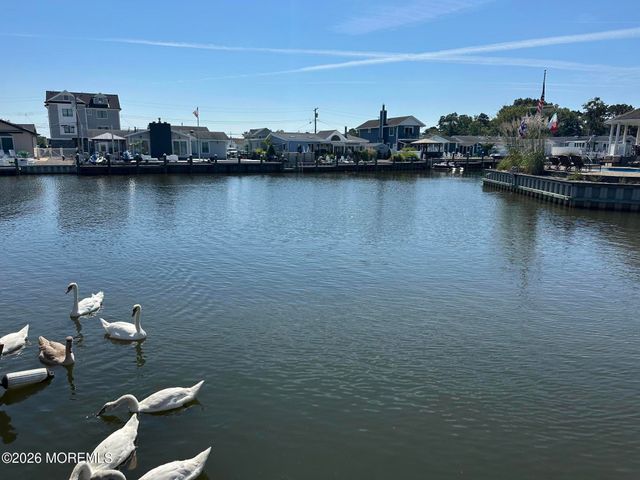 1821 Capstan Drive, Toms River, NJ 08753