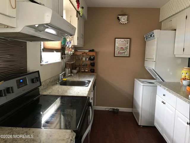 1821 Capstan Drive, Toms River, NJ 08753
