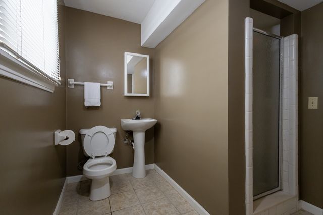 6805 Cloudland Dr, Nashville, TN 37205