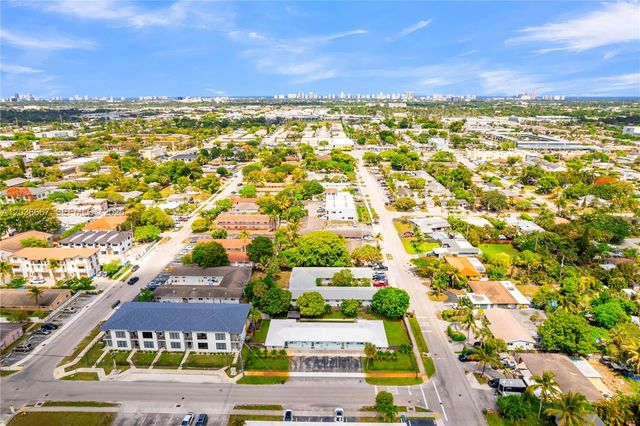 4008 NW 5th Ave, Oakland Park, FL 33309