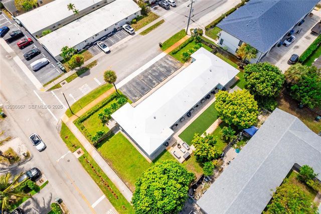 4008 NW 5th Ave, Oakland Park, FL 33309