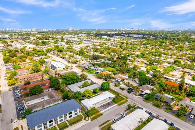 4008 NW 5th Ave, Oakland Park, FL 33309
