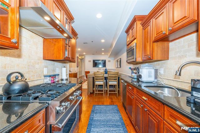 215 Monroe Street 1, Hoboken, NJ 07030