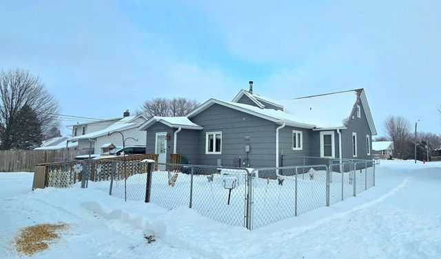 545 1st Avenue SW, Harmony, MN 55939