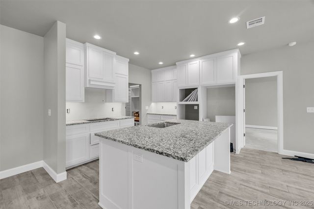 15439 N 55th West Avenue, Skiatook, OK 74070