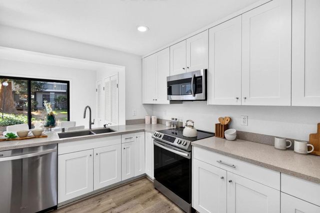 131 Ortega Avenue, Mountain View, CA 94040