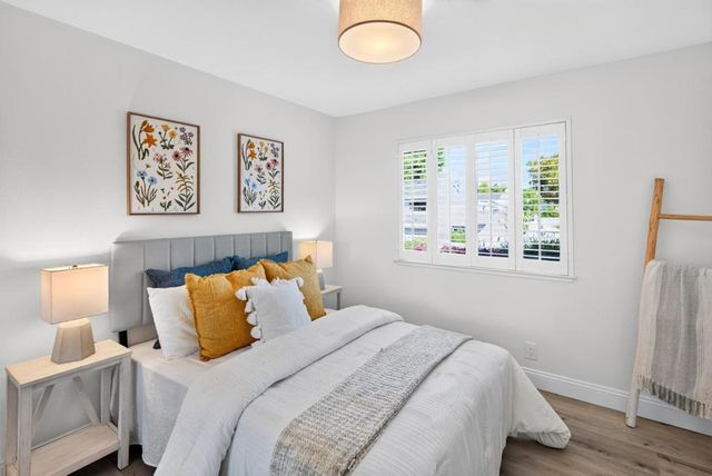 131 Ortega Avenue, Mountain View, CA 94040