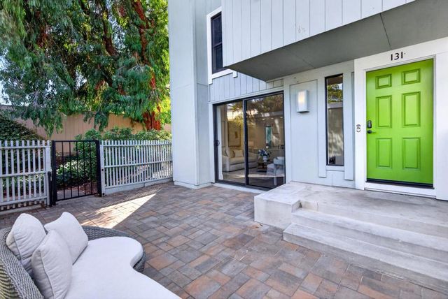 131 Ortega Avenue, Mountain View, CA 94040