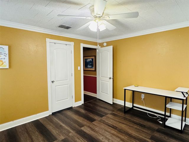 1007 N Johnson Street, Mineola, TX 75773