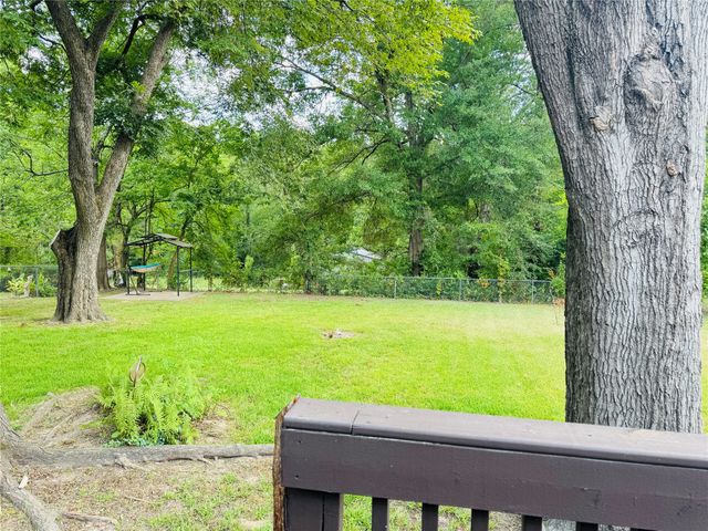 1007 N Johnson Street, Mineola, TX 75773