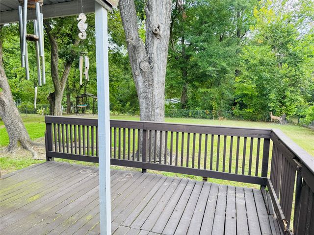 1007 N Johnson Street, Mineola, TX 75773