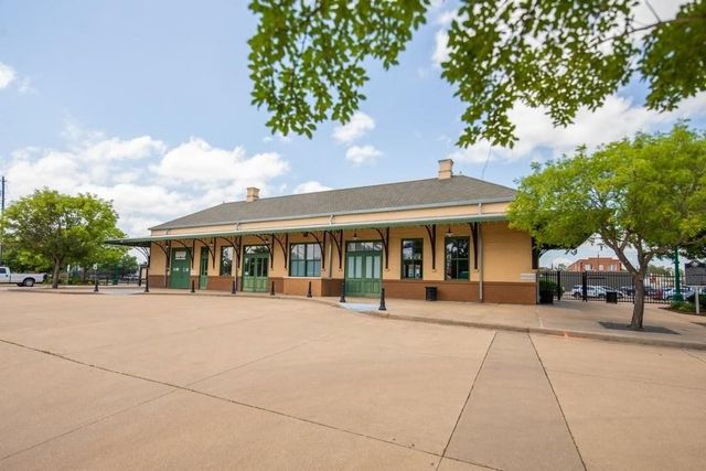 1007 N Johnson Street, Mineola, TX 75773