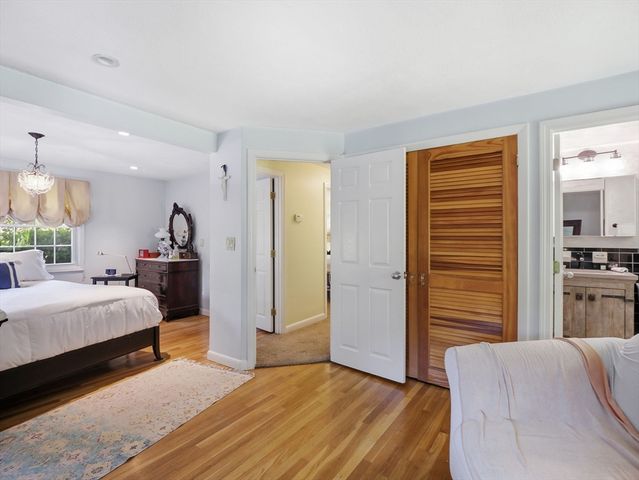 77 Old Stage Rd, Chelmsford, MA 01824