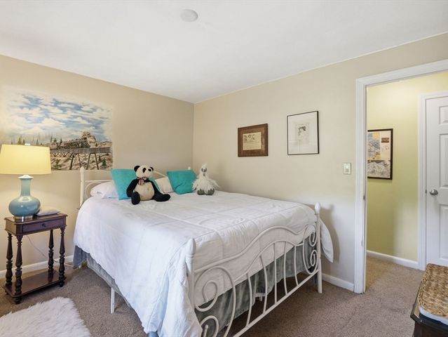 77 Old Stage Rd, Chelmsford, MA 01824