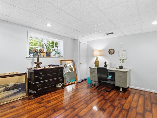 77 Old Stage Rd, Chelmsford, MA 01824