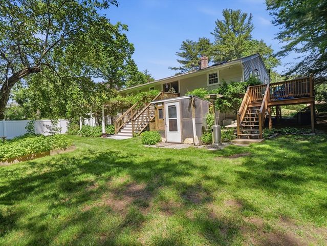 77 Old Stage Rd, Chelmsford, MA 01824