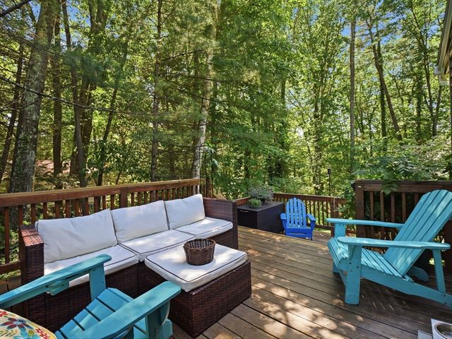 77 Old Stage Rd, Chelmsford, MA 01824