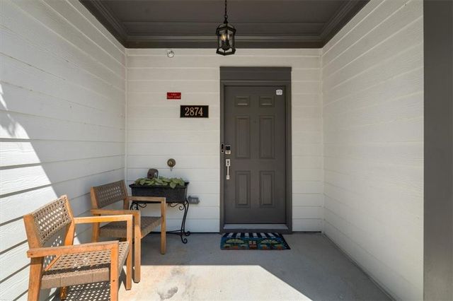 2874 Barnett Court NW, Atlanta, GA 30318