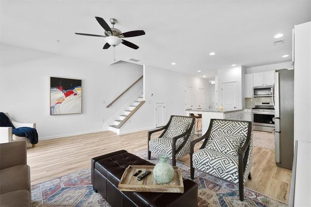 2874 Barnett Court NW, Atlanta, GA 30318