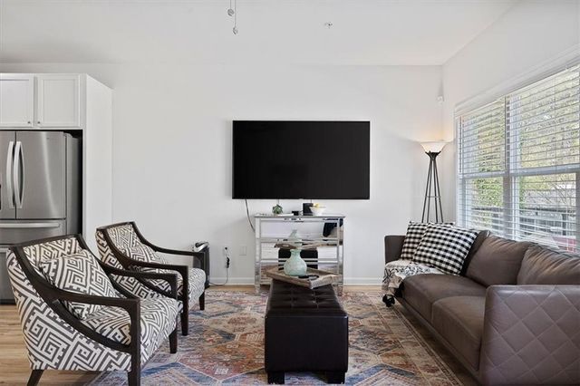 2874 Barnett Court NW, Atlanta, GA 30318