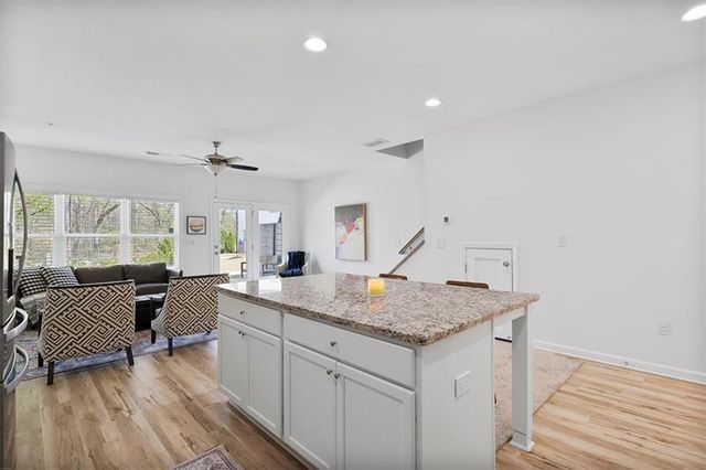 2874 Barnett Court NW, Atlanta, GA 30318