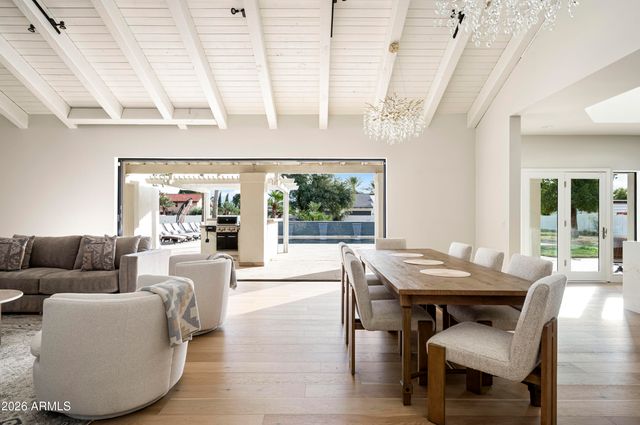 10111 E CHOLLA Street, Scottsdale, AZ 85260