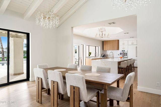 10111 E CHOLLA Street, Scottsdale, AZ 85260