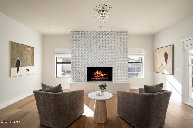 10111 E CHOLLA Street, Scottsdale, AZ 85260