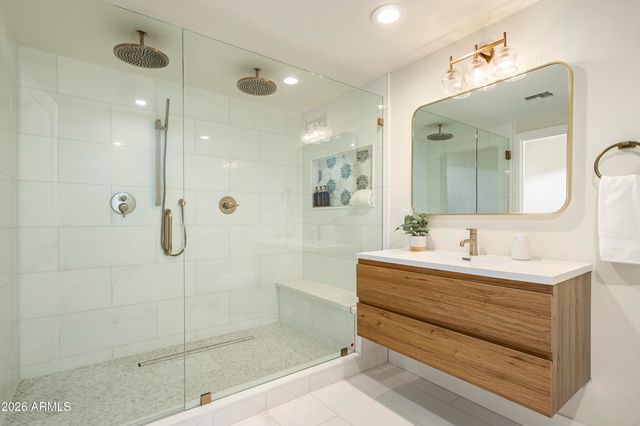 10111 E CHOLLA Street, Scottsdale, AZ 85260