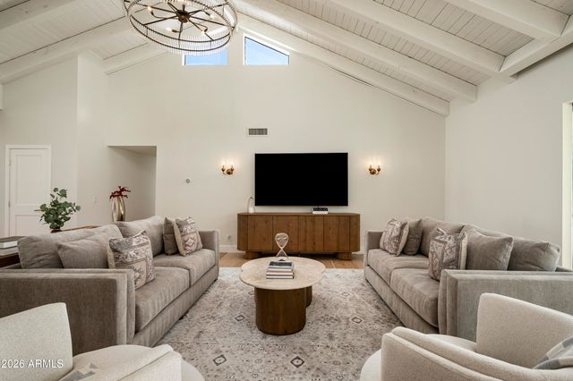 10111 E CHOLLA Street, Scottsdale, AZ 85260