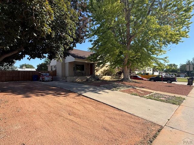 187 University Circle, Pueblo, CO 81005
