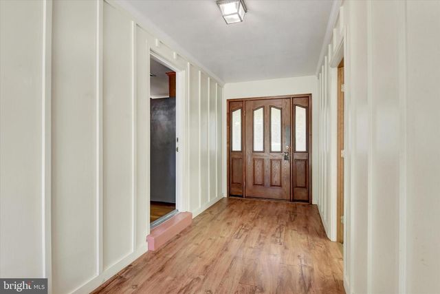 10 FIELD STONE DR, Mechanicsburg, PA 17050