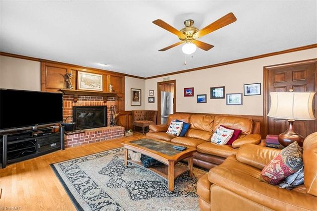 4103 Stonebrook Farms Road, Greensboro, NC 27406