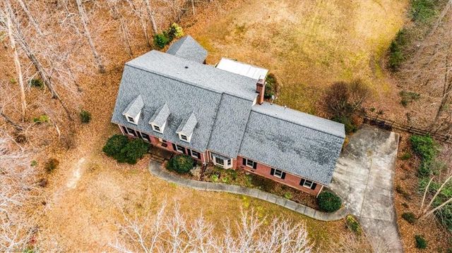 4103 Stonebrook Farms Road, Greensboro, NC 27406