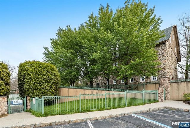 1144 Garrison Court, Mahwah, NJ 07430