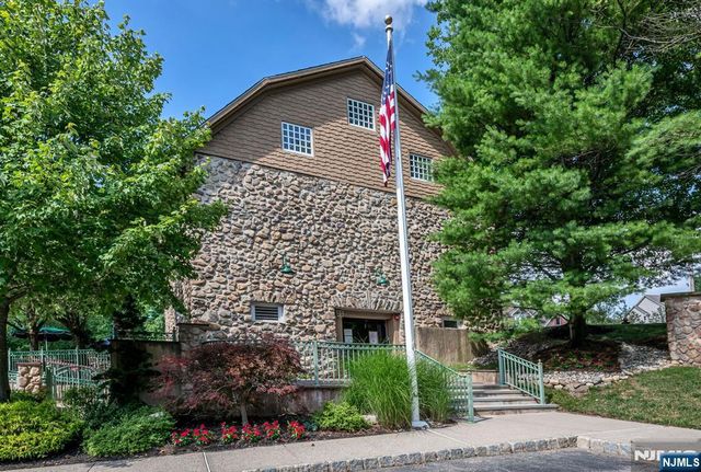 1144 Garrison Court, Mahwah, NJ 07430