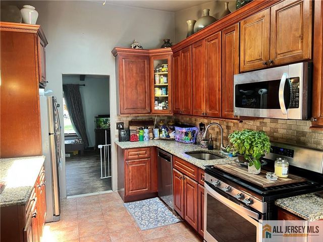 57 Frederick Place, Old Bridge, NJ 08857
