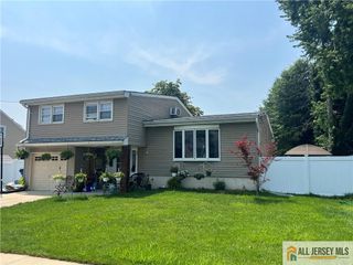 57 Frederick Place, Old Bridge, NJ 08857