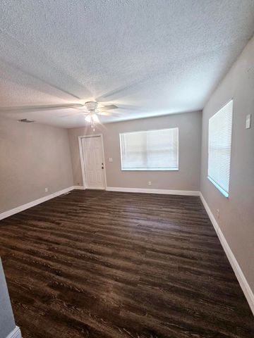1556 W 20TH Street, Riviera Beach, FL 33404