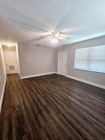 1556 W 20TH Street, Riviera Beach, FL 33404