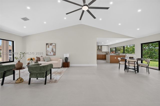8668 SW 50th St, Cooper City, FL 33328