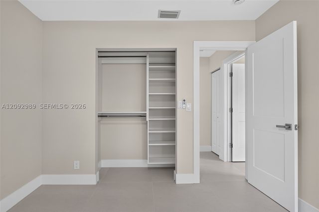8668 SW 50th St, Cooper City, FL 33328