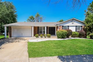3748 Riviere Marne Court, Florissant, MO 63034